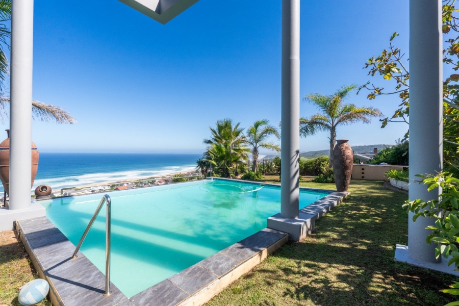 7 Bedroom Property for Sale in Outeniqua Strand Western Cape